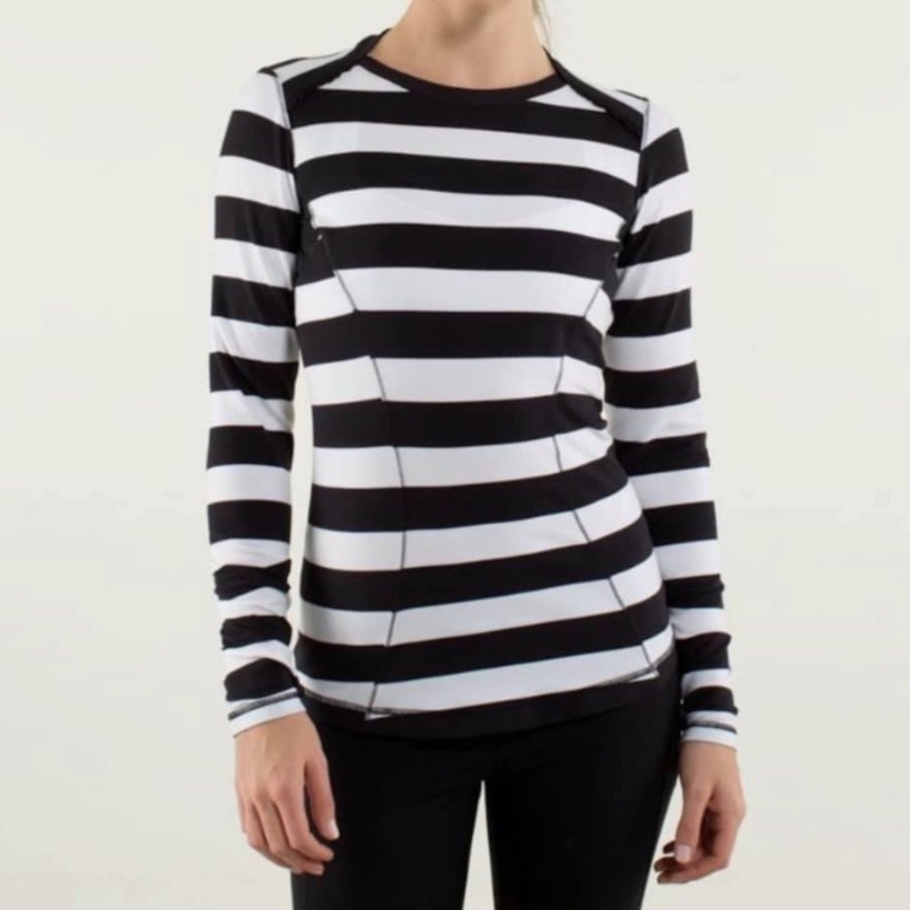 Lululemon Base Runner Long Sleeve Black and White